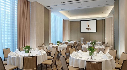 Seda Bonifacio Global City - Multiple Use Hotel image 24