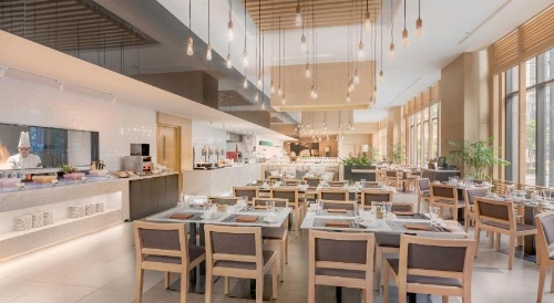 Seda Bonifacio Global City - Multiple Use Hotel image 32