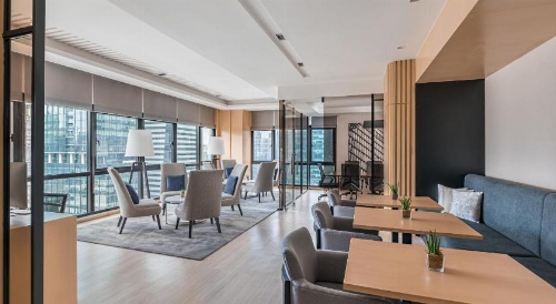 Seda Bonifacio Global City - Multiple Use Hotel image 42